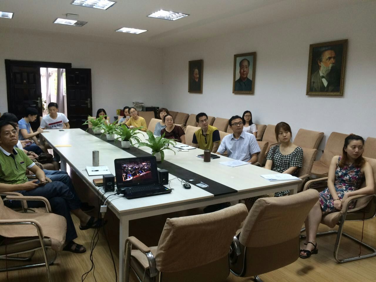 【两学一做】365英国上市官方网站组织观看建党95周年庆祝大会